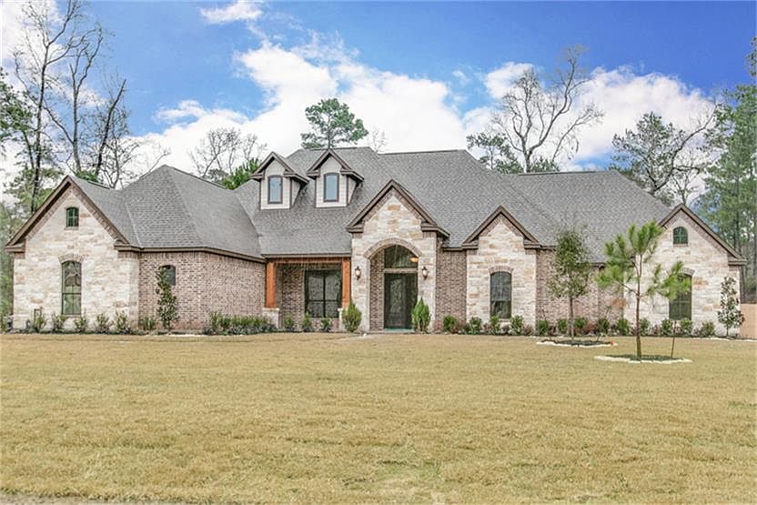 1st image of 1018 Autumnwood Dr
