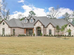 1018 Autumnwood Dr, Magnolia, TX 77354