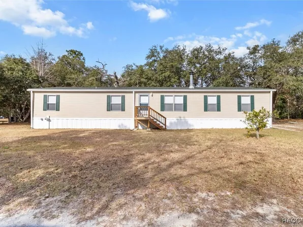 3265 W Grimms Ct, Lecanto, FL 34461