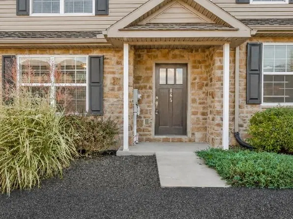 845 Gregs Dr, Harrisburg, PA 17111