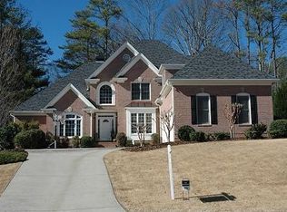 6020 Tangletree Dr, Roswell, GA 30075