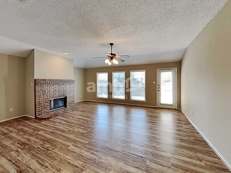 3999 Freedom Ln — Photo 8