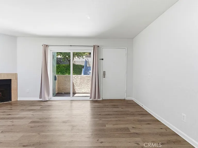 18209 Sierra Hwy #30 — Photo 8