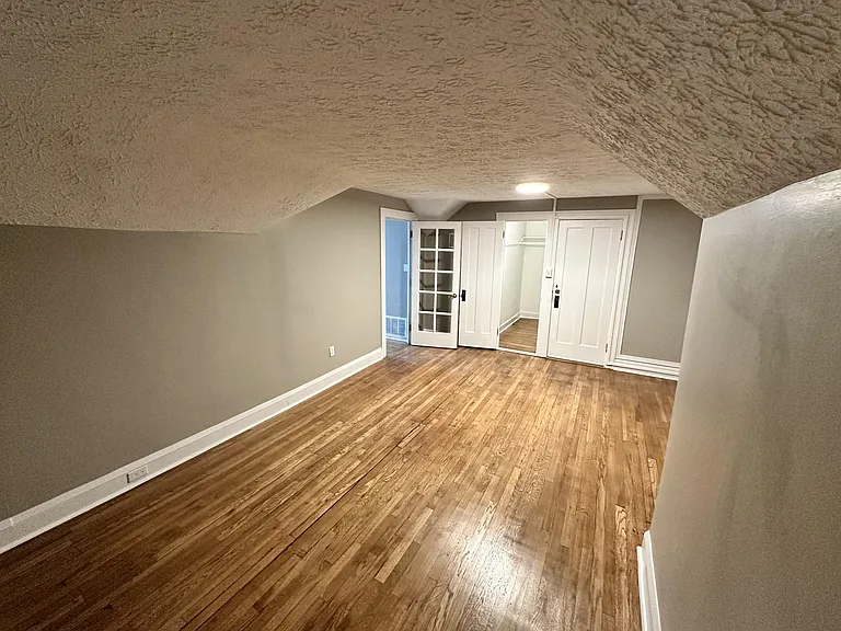 9707 Clifton Blvd #3 — Photo 5