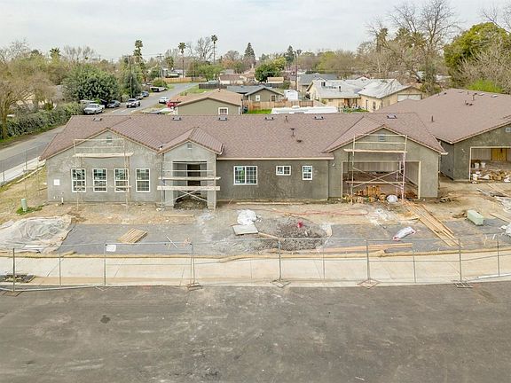 2nd image of 943 Pinedale Ave