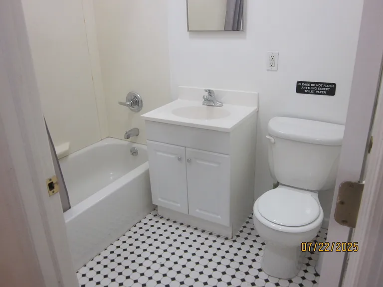 140 Richardson St #2-R — Photo 8