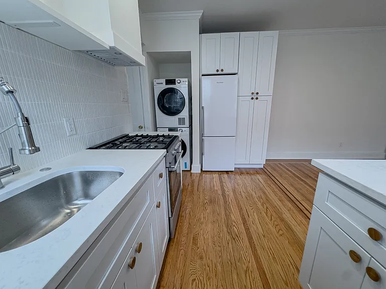 1223 N Franklin St #2R — Photo 32