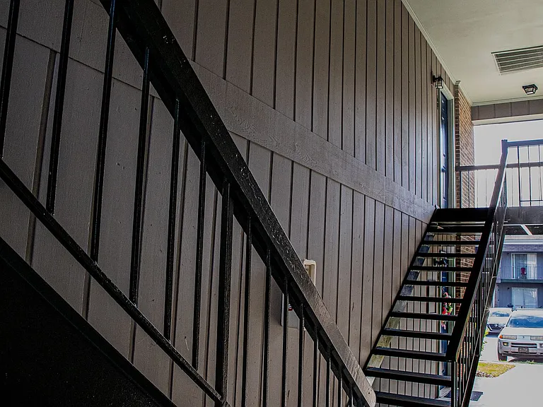 Vintage Creek Apartments — Photo 14