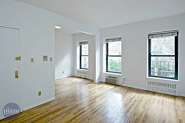 Rented by Plaza Real Estate Group