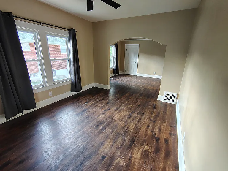 1112 Franklin St — Photo 8