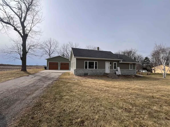 2330 Lathers Rd, Beloit, WI 53511