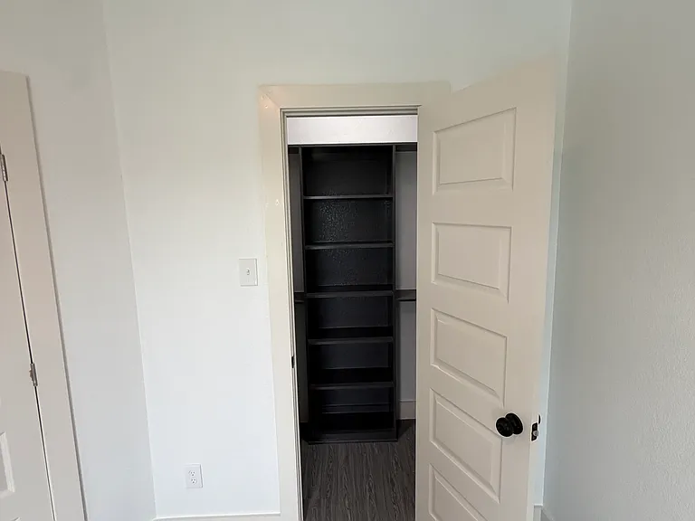 214 S Avenue I #214 — Photo 12
