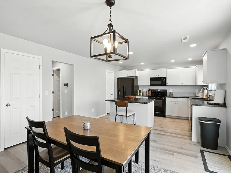 1855 SW Besra Dr — Photo 15