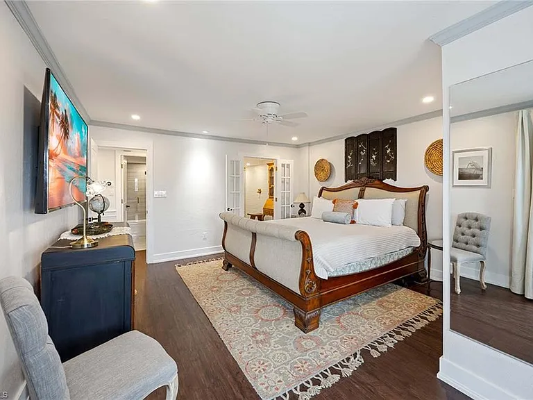 555 Park Shore Dr #B-408 — Photo 18