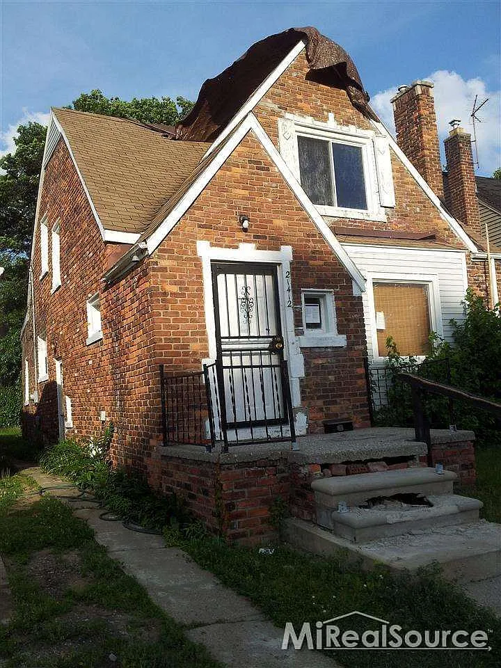 21412 N Reimanville Ave photo 1
