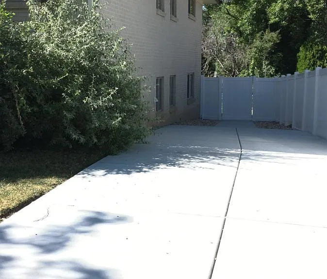 E Skyline Dr — Photo 12
