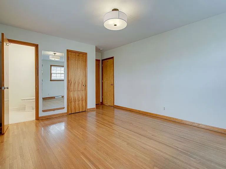 171 McCall St — Photo 22