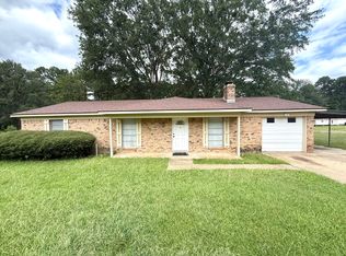 2 Ouida Cir, Longview, TX 75603