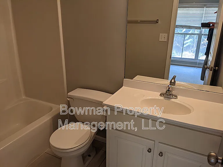 660 Barnett Shoals Rd #125 — Photo 21