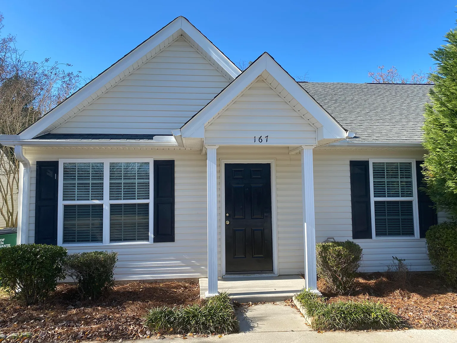 2 bed, 2.0 bath, 1092 sqft, $1,375 — Photo 1