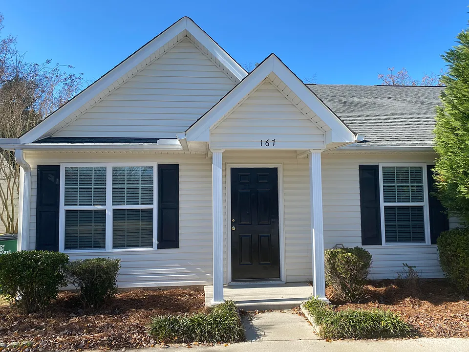 167 Photinia Dr