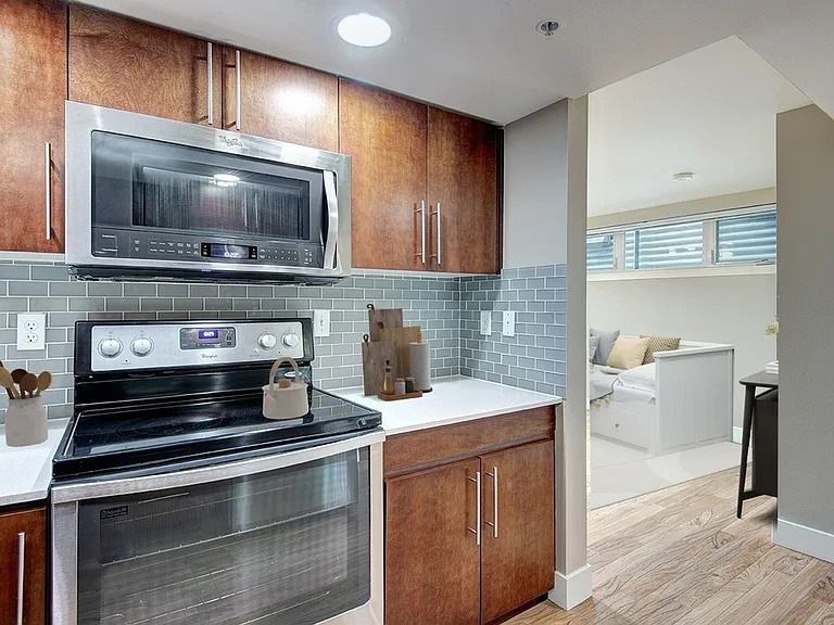 1611 on Lake Union — Photo 14
