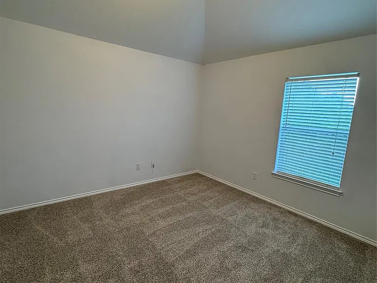 3139 Summerland Dr — Photo 14