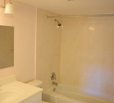 5th image of 1002 Green Pine Blvd APT G1