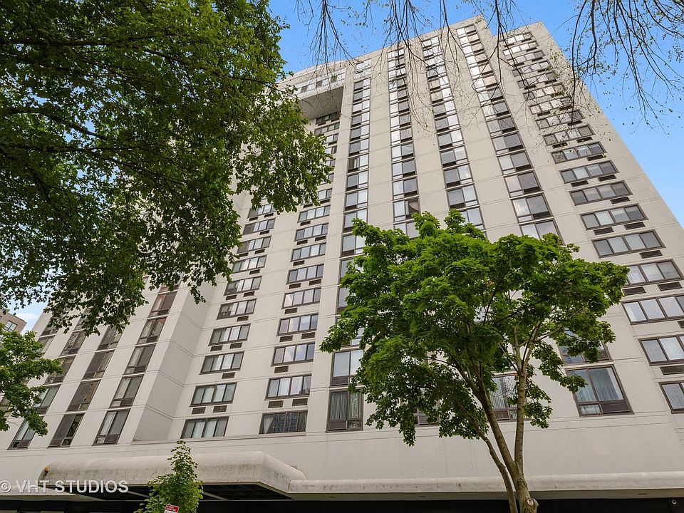 1st image of 1221 N Dearborn Pkwy #1210N