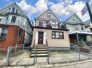 94-14 40th Rd, Elmhurst, NY 11373