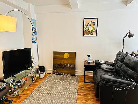 1st image of 457 W 57th St #605
