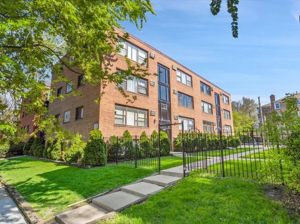 2907 W Summerdale Ave #D2, Chicago, IL 60625