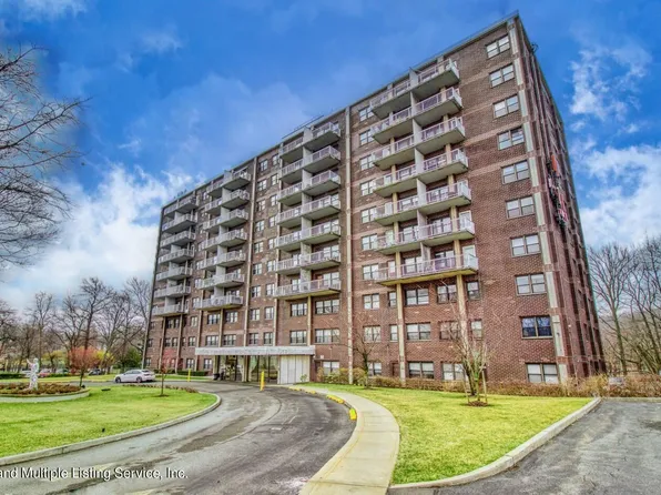 1100 Clove Rd APT Lk, Staten Island, NY 10301