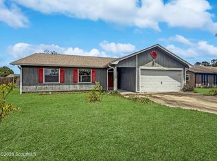 136 Cherry Point Dr, Saint Marys, GA 31558