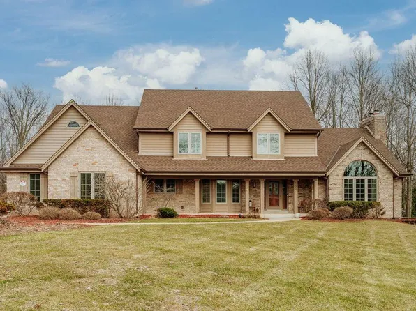150 Bunker Hill DRIVE, Brookfield, WI 53005