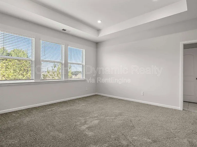 6985 Waterstone Dr — Photo 29