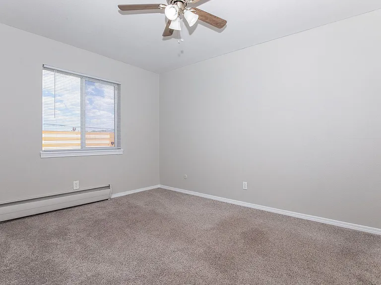 De Cortez Apartments — Photo 12