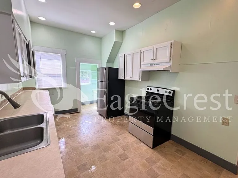 532 Washington St — Photo 60