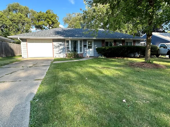 1129 N Russell Ave, Aurora, IL 60506