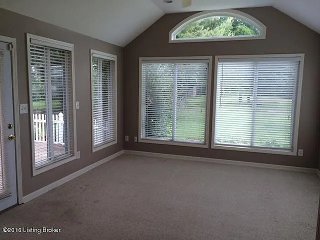 11026 Fairway Pointe Dr — Photo 7