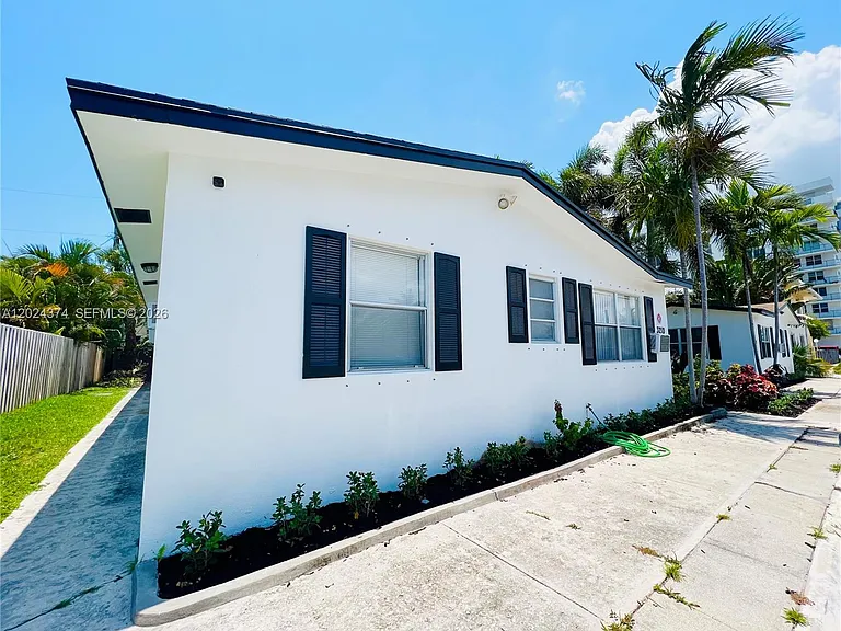 3210 Canal Dr #6 — Photo 12