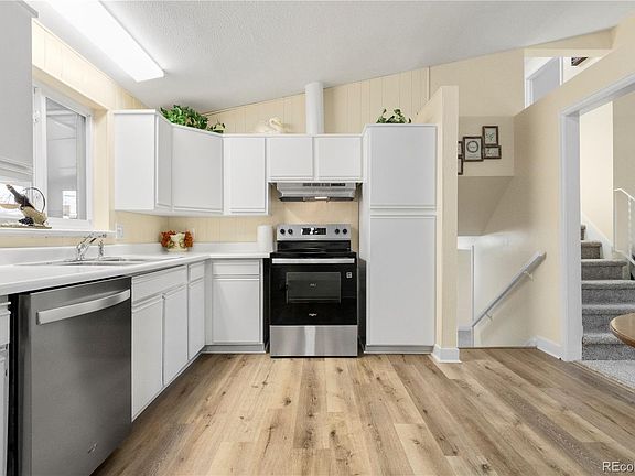4th image of 1330 Quari Street