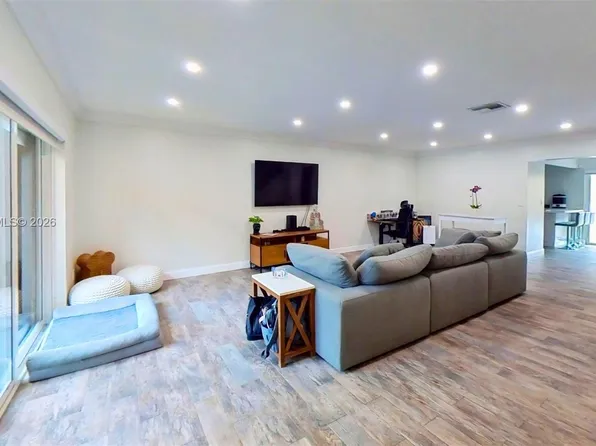 13731 SW 84th St #C-11, Miami, FL 33183