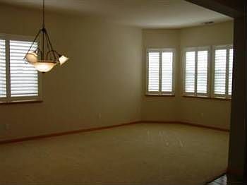 4th image of 243 Towle Ct