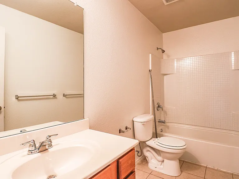 2324 Cavalry Dr — Photo 22