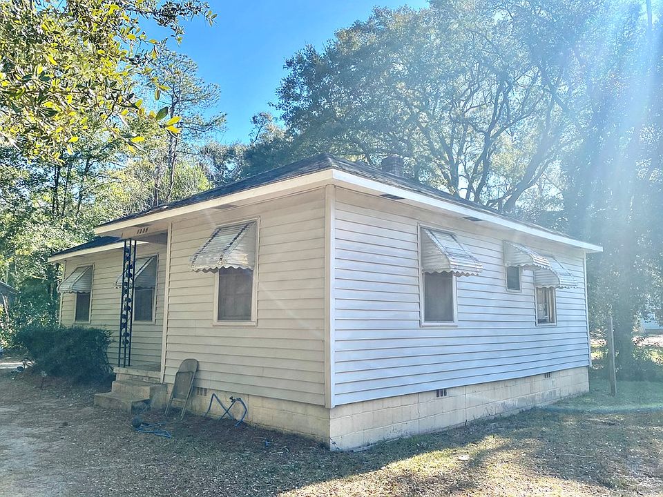 2nd image of 1308 Edgerly Ave
