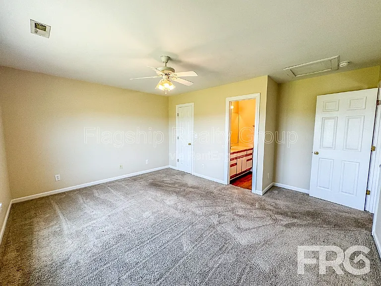 5180 Deveron St #B — Photo 16