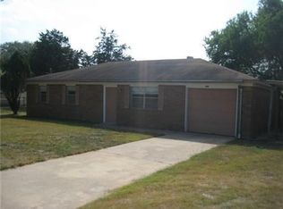 12682 Tonkaway Lake Rd, College Station, TX 77845