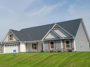 1955 Ballenger Rd, Wellford, SC 29385