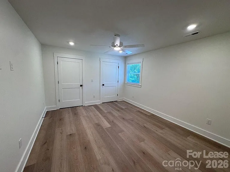 549 Manhasset Rd — Photo 26